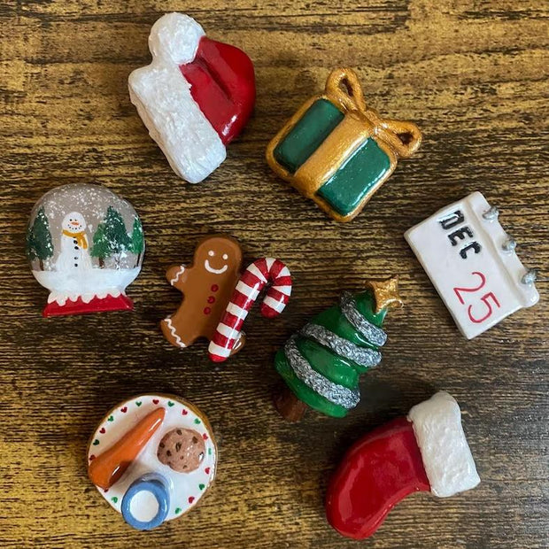 Seasonal Magnetic Ornament Clock – Handcrafted Clay Clock with Interchangeable Charms